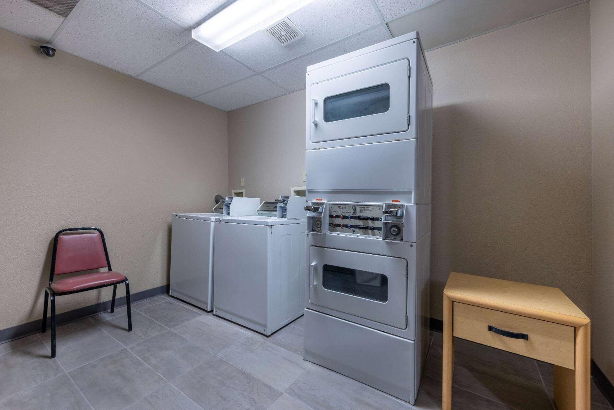 Hotel Super 8 By Wyndham Quartzsite Az Exterior foto